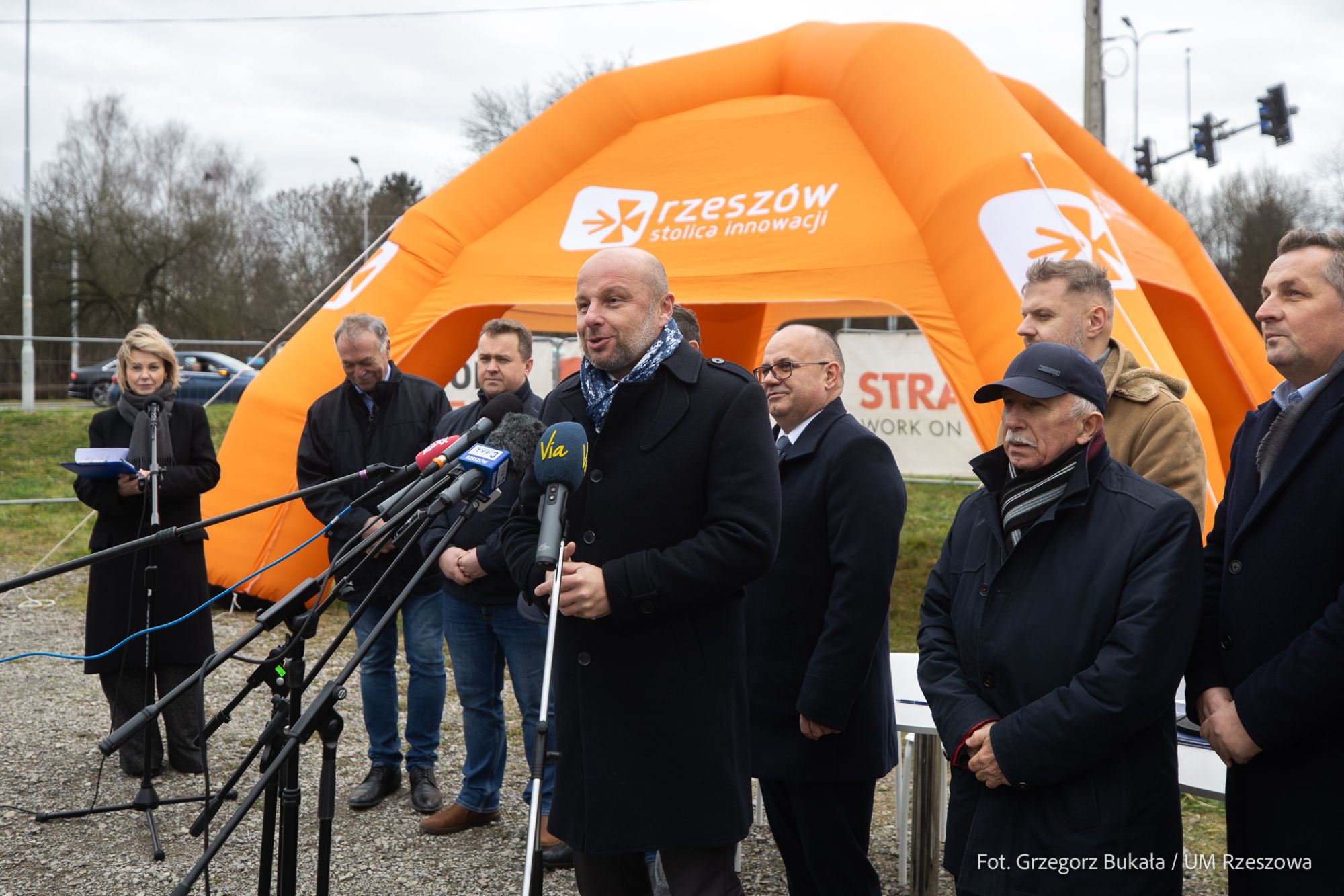 zdjęcie z konferencji prasowej dotyczącej budowy łącznika pomiędzy ulicą Warszawską a Krakowską w Rzeszowie, fot. Grzegorz Bukała, Urząd Miasta Rzeszowa